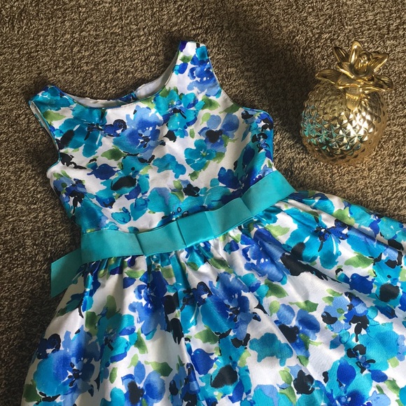 Girls floral Dress - Picture 2 of 4